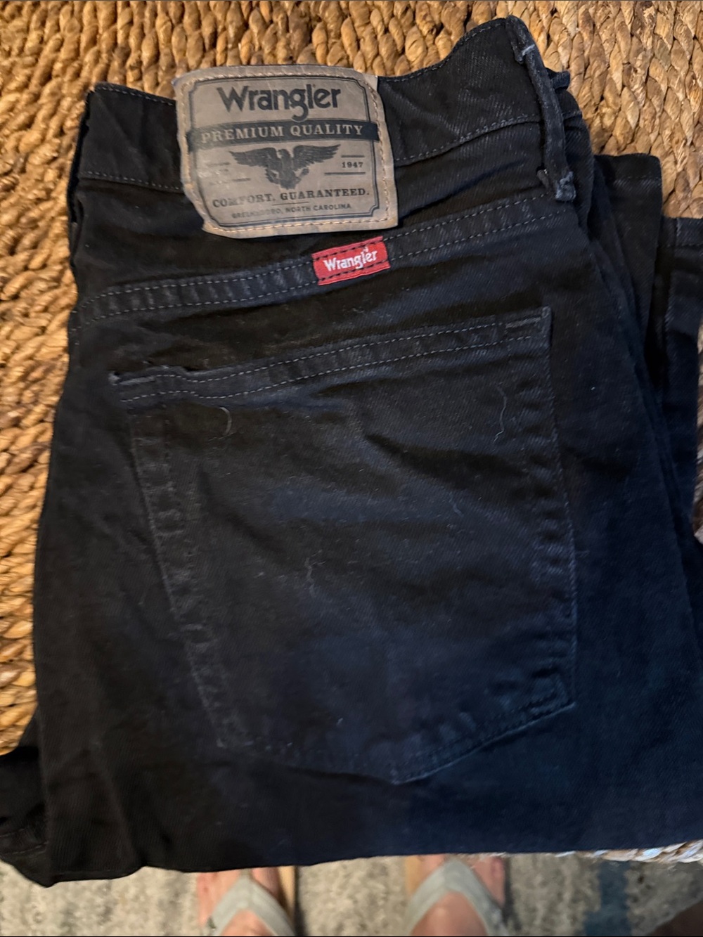 Wrangler Men's Black Slim Straight Jeans